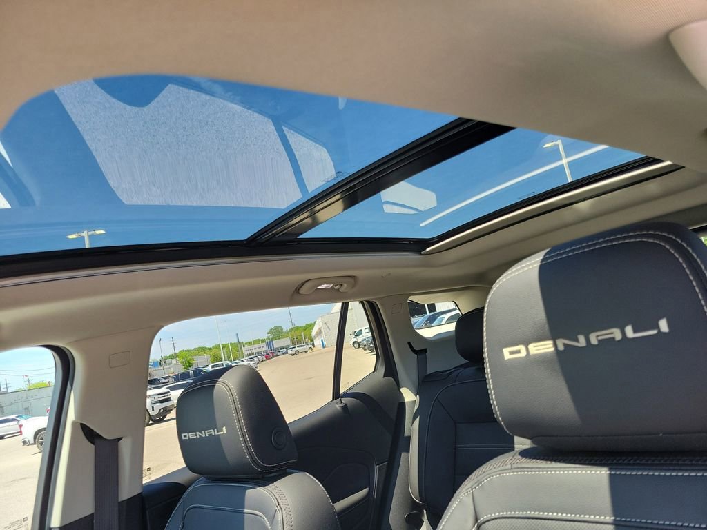 Used 2023 GMC Terrain Denali AWD/4WD image 36