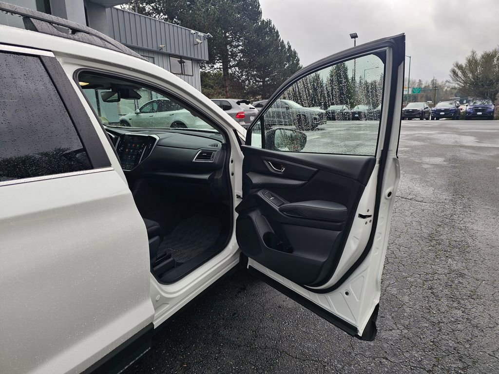 Certified 2025 Subaru Ascent Premium image 10