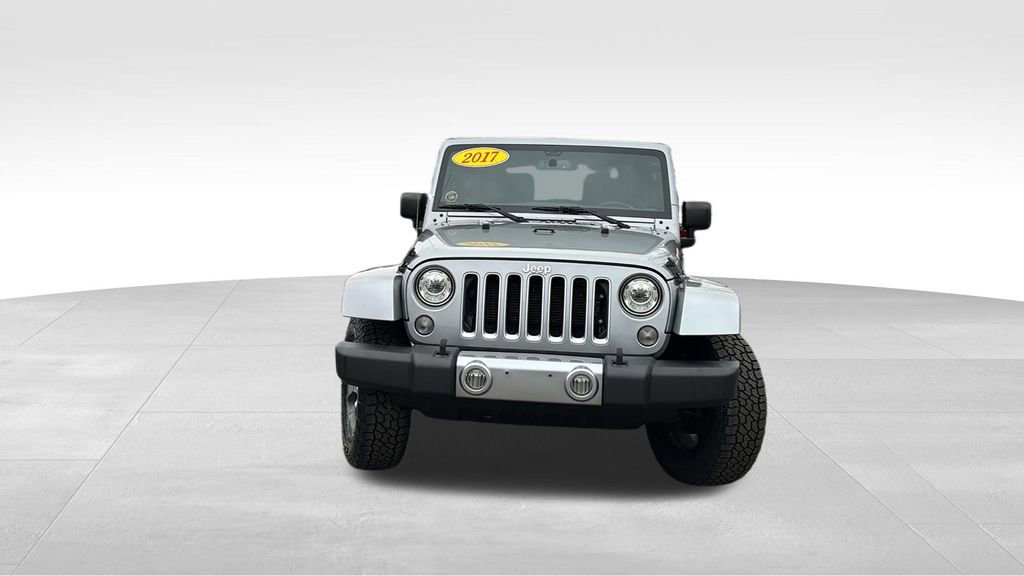 Used 2017 Jeep Wrangler Sahara image 2