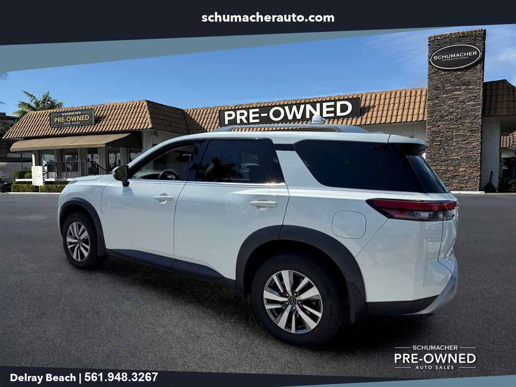 Used 2022 Nissan Pathfinder SL FWD image 5