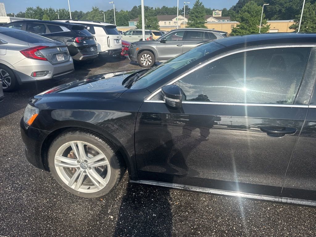 Used 2014 Volkswagen Passat 3.6 SE FWD image 6
