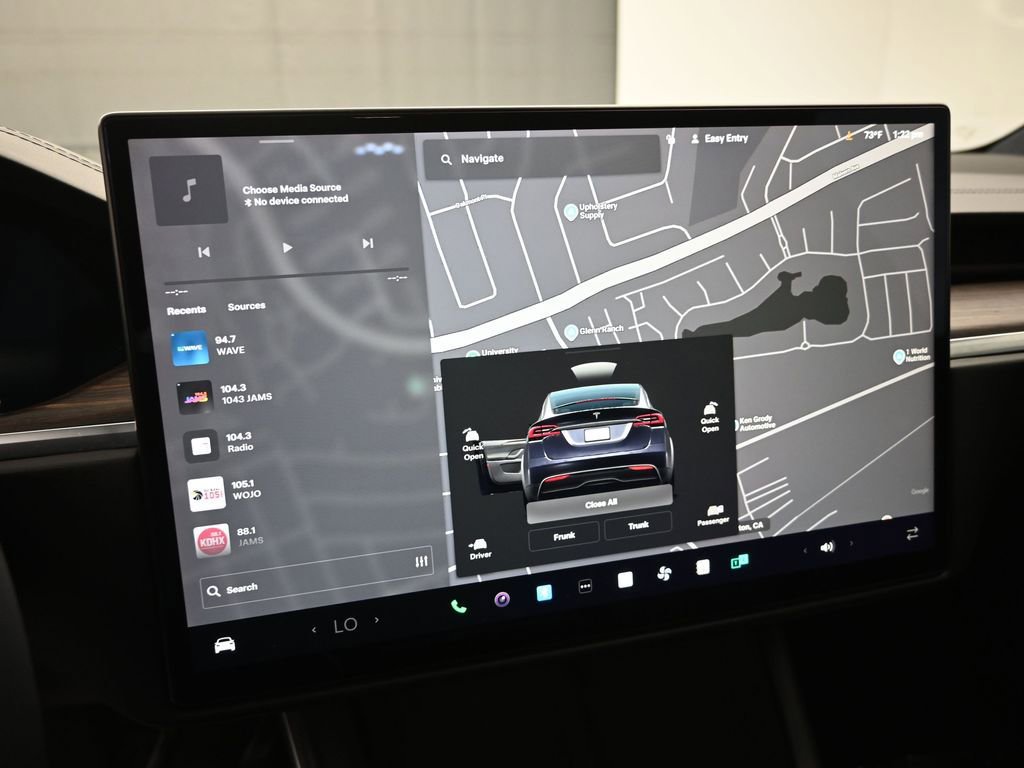 Used 2024 Tesla Model X image 11