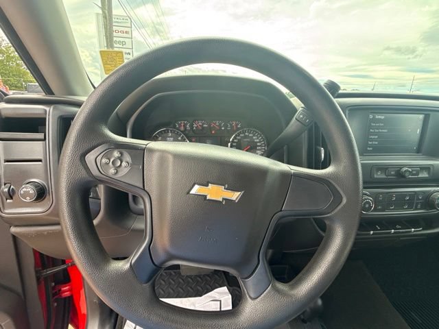 Used 2018 Chevrolet Silverado 1500 Custom w/ Custom Value Package AWD/4WD image 16