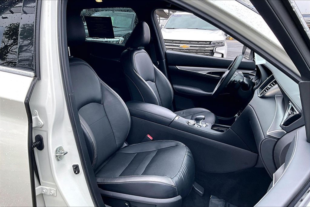 Certified 2022 INFINITI QX50 Luxe w/ Appearance Package FWD image 10