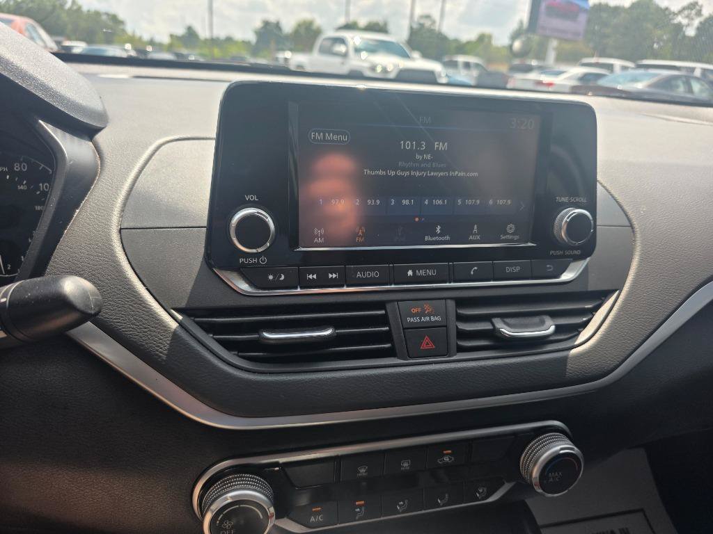 Used 2022 Nissan Altima 2.5 S FWD image 15