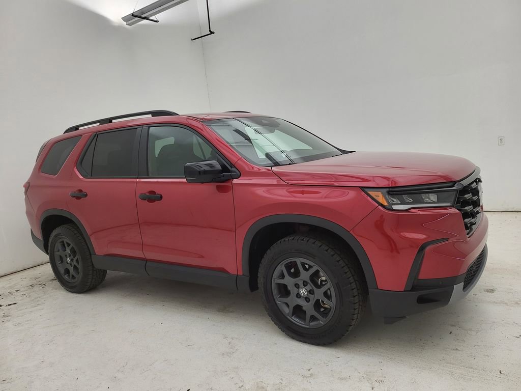 Used 2025 Honda Pilot TrailSport