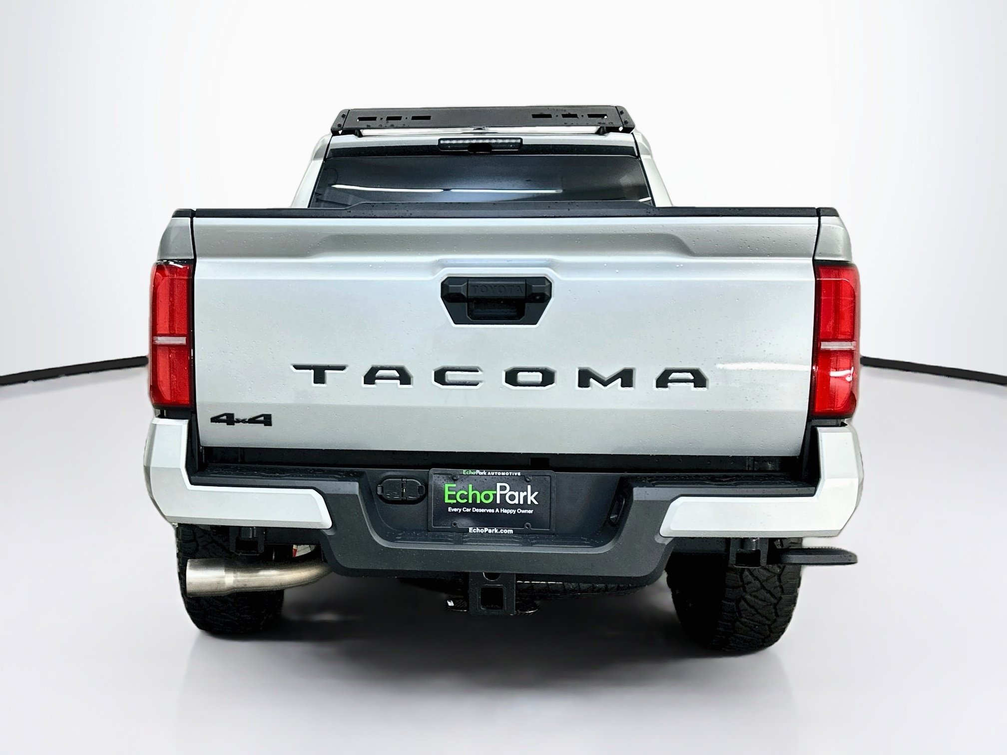 Used 2024 Toyota Tacoma TRD Off-Road AWD/4WD image 7