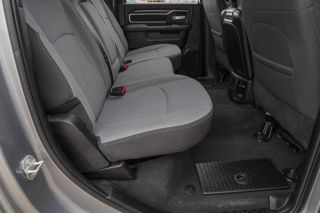 Used 2024 RAM 2500 Big Horn AWD/4WD image 30
