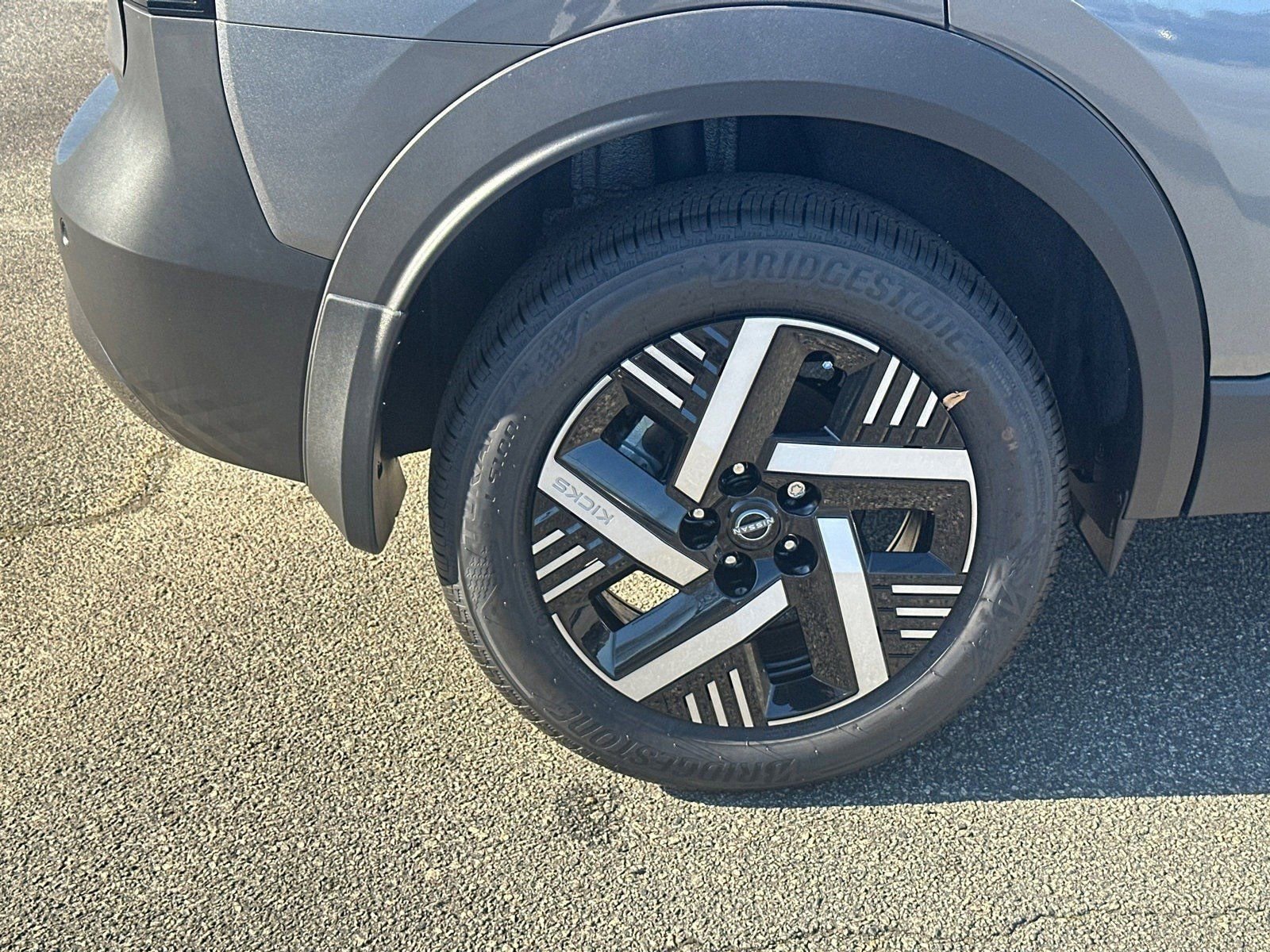 New 2026 Nissan Kicks SV w/ Cold Weather Package image 17