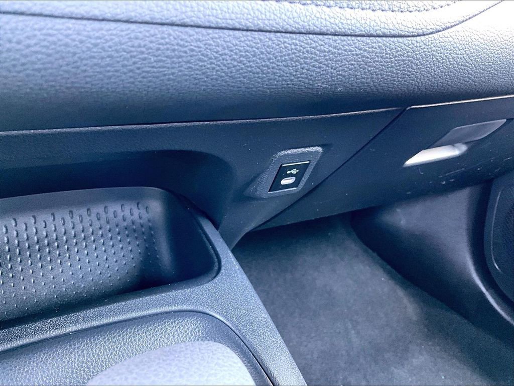 Used 2023 Toyota Corolla SE w/ SE Premium Package FWD image 27