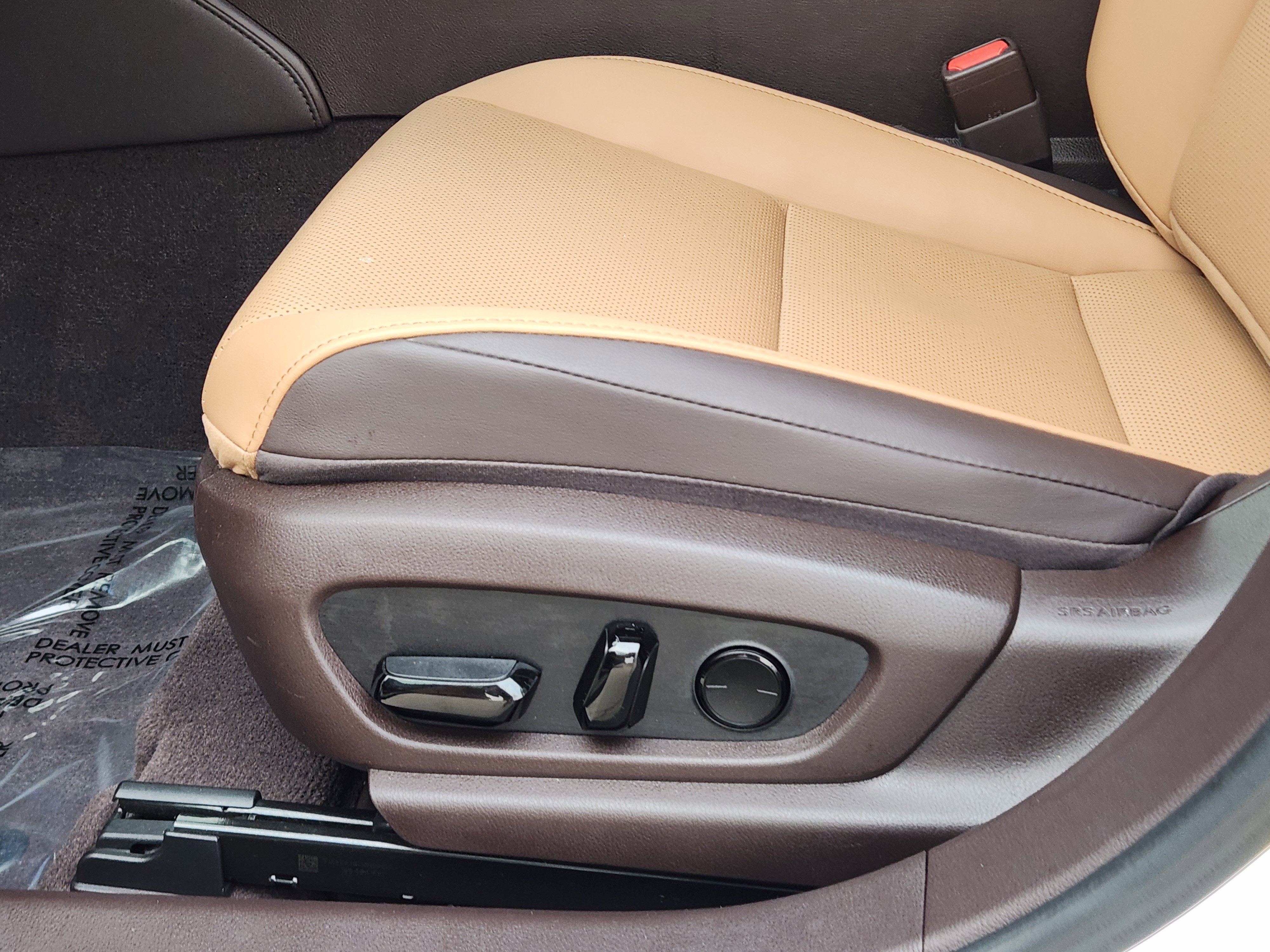 Used 2021 Lexus ES 300h w/ Premium Package image 32