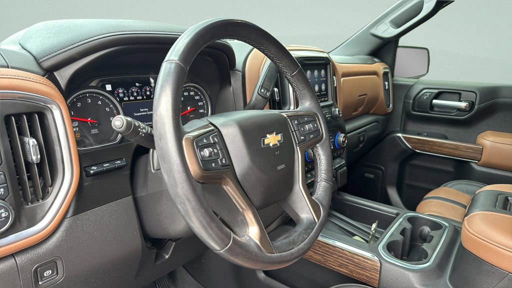 Used 2021 Chevrolet Silverado 1500 High Country w/ Technology Package image 9