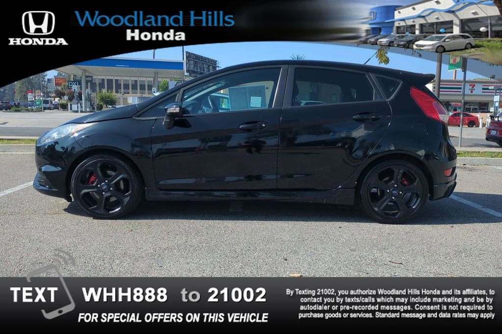 Used 2017 Ford Fiesta ST FWD image 8