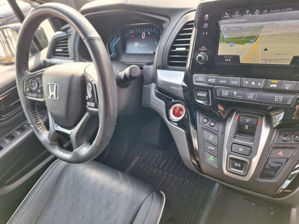 Used 2023 Honda Odyssey Elite image 32