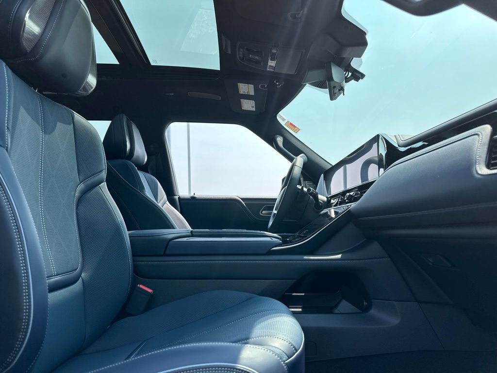 New 2027 INFINITI QX80 Sensory AWD/4WD image 17