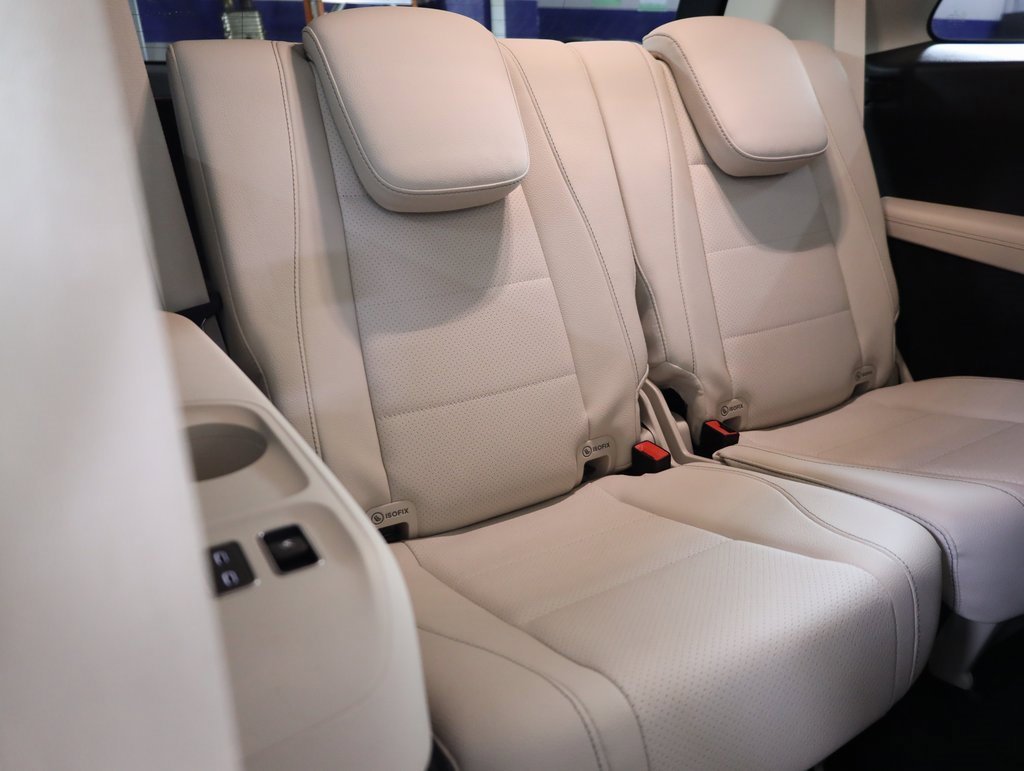 Used 2025 Mercedes-Benz GLS 450 4MATIC image 54