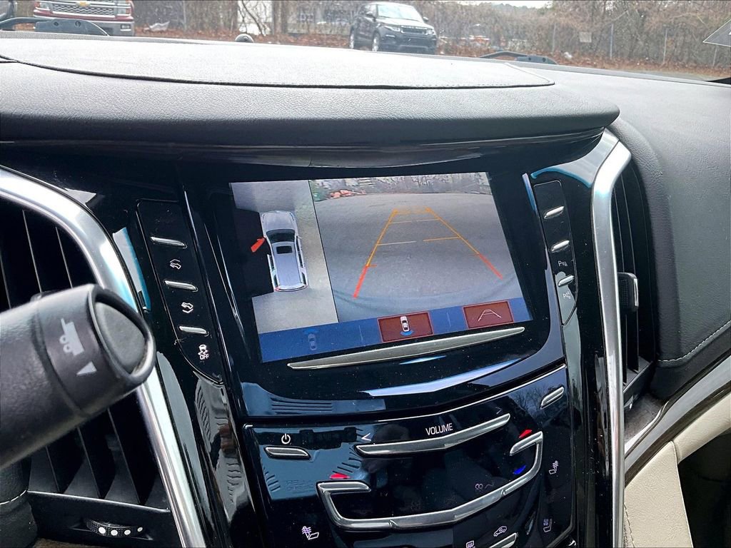 Certified 2020 Cadillac Escalade Luxury image 24