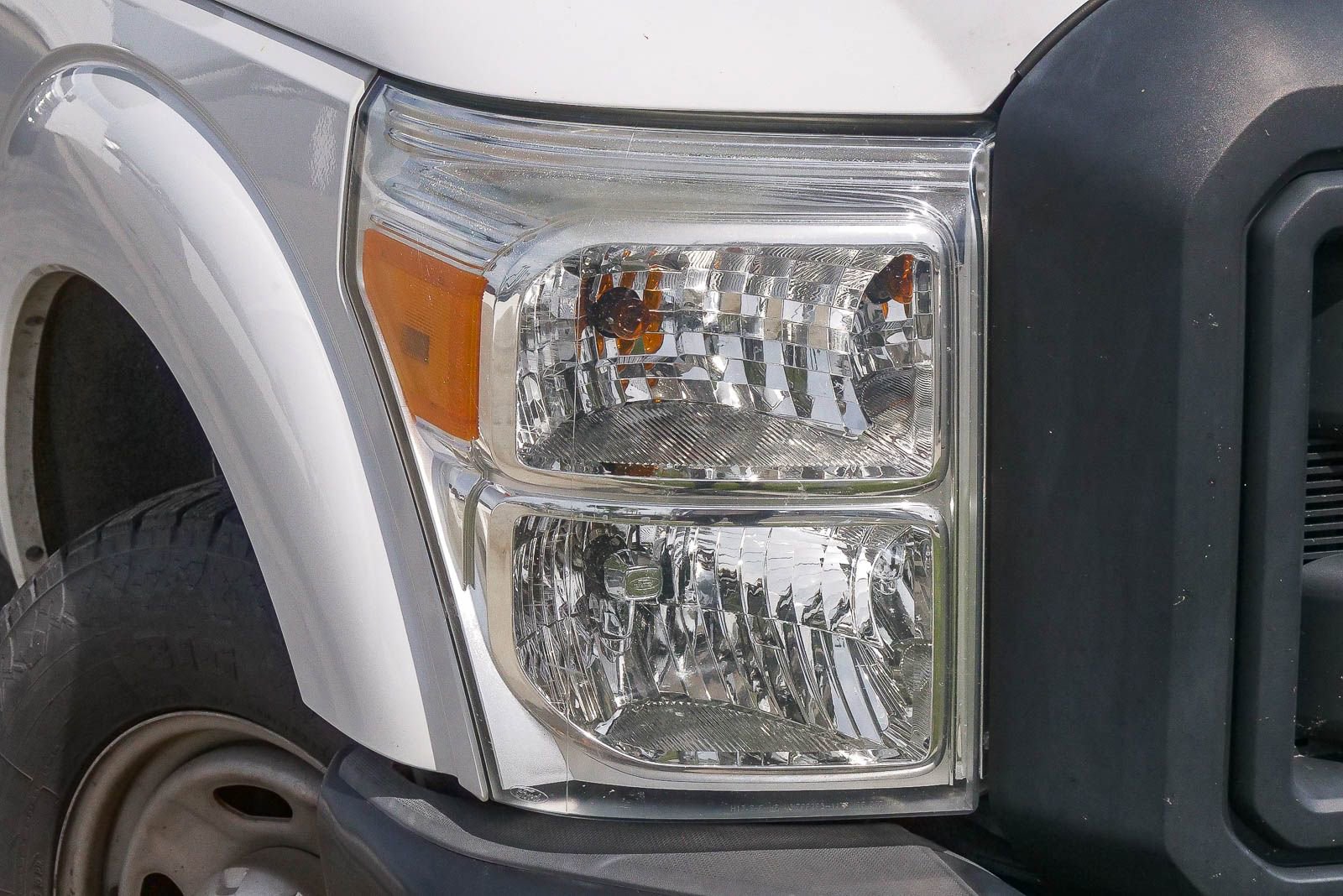 Used 2015 Ford F250 XL w/ Power Equipment Group RWD image 4