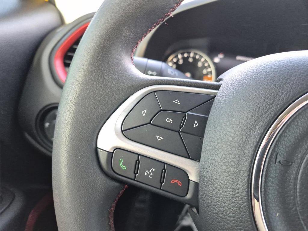 Used 2023 Jeep Renegade Trailhawk AWD/4WD image 22