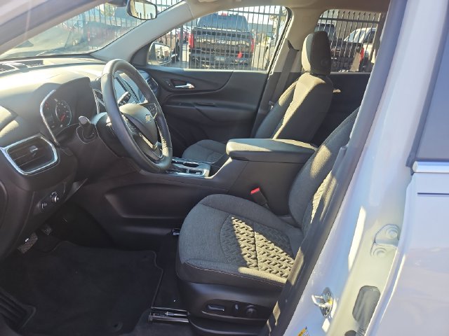 Used 2024 Chevrolet Equinox LT FWD image 9