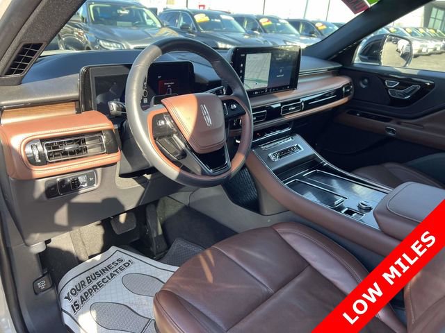 Used 2025 Lincoln Aviator Reserve w/ Illumination Package image 13