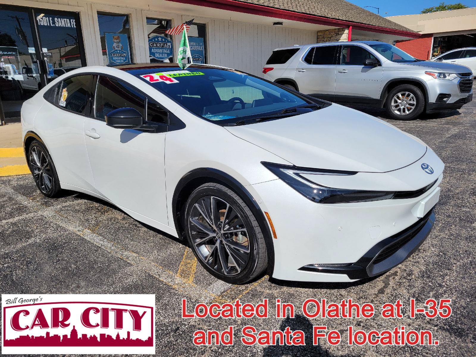 Used 2024 Toyota Prius Limited w/ Limited Premium Package FWD image 1