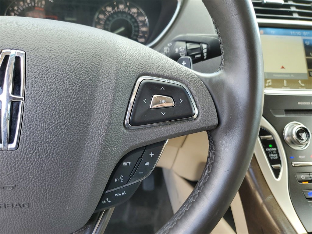 Used 2018 Lincoln MKX Reserve w/ Lincoln MKX Climate Package image 25