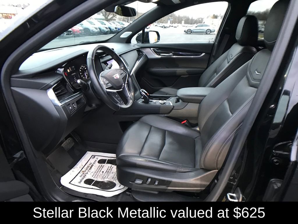 Used 2020 Cadillac XT5 Premium Luxury w/ LPO, Floor Liner Package image 5