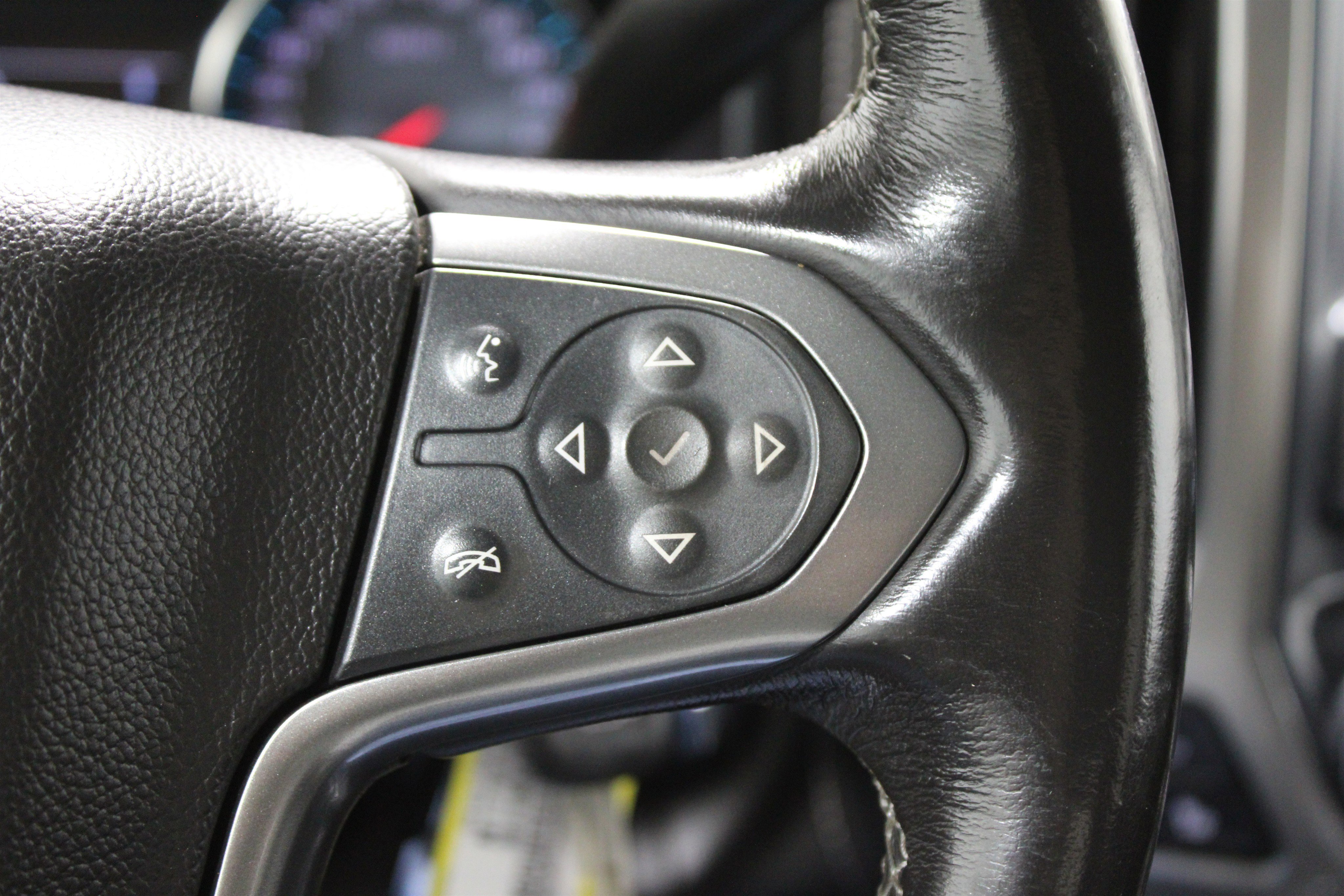 Used 2018 Chevrolet Silverado 1500 LTZ Z71 w/ LTZ Plus Package image 12