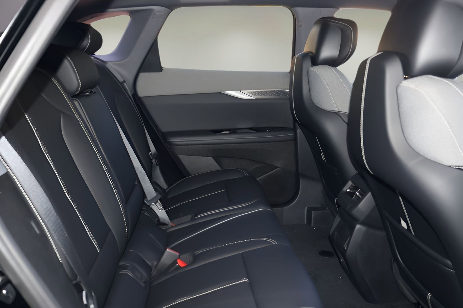 New 2026 Cadillac Optiq Luxury 1 RWD image 16