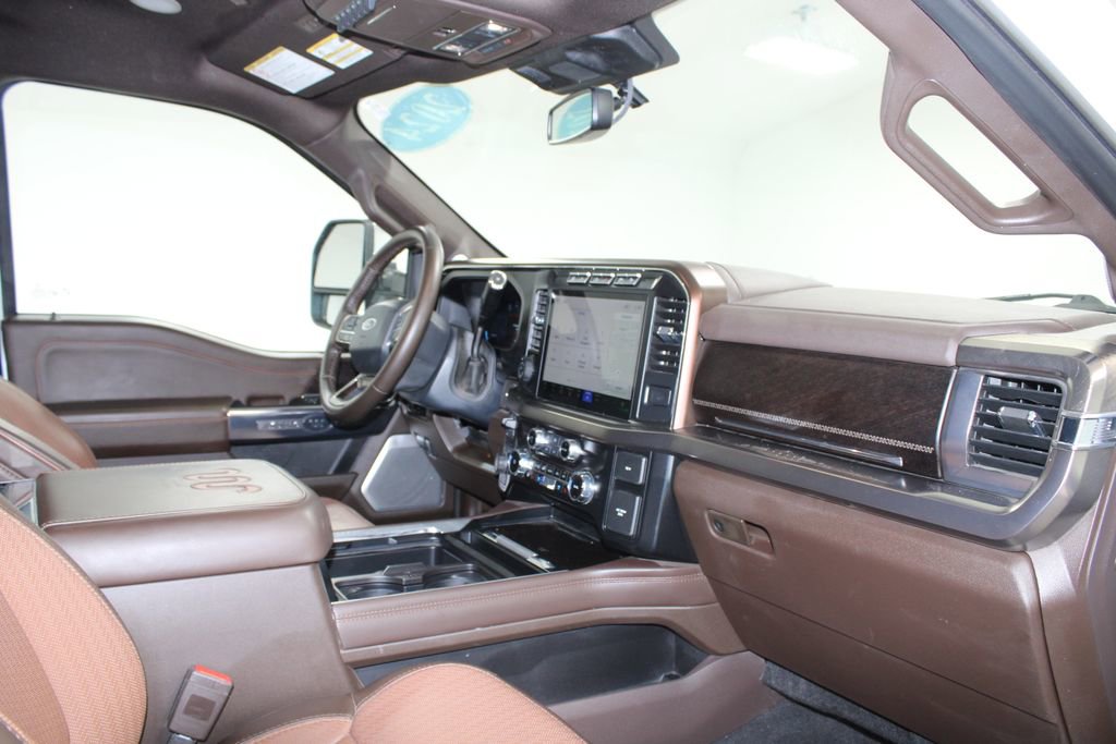 Used 2024 Ford F250 King Ranch w/ Chrome Package image 32