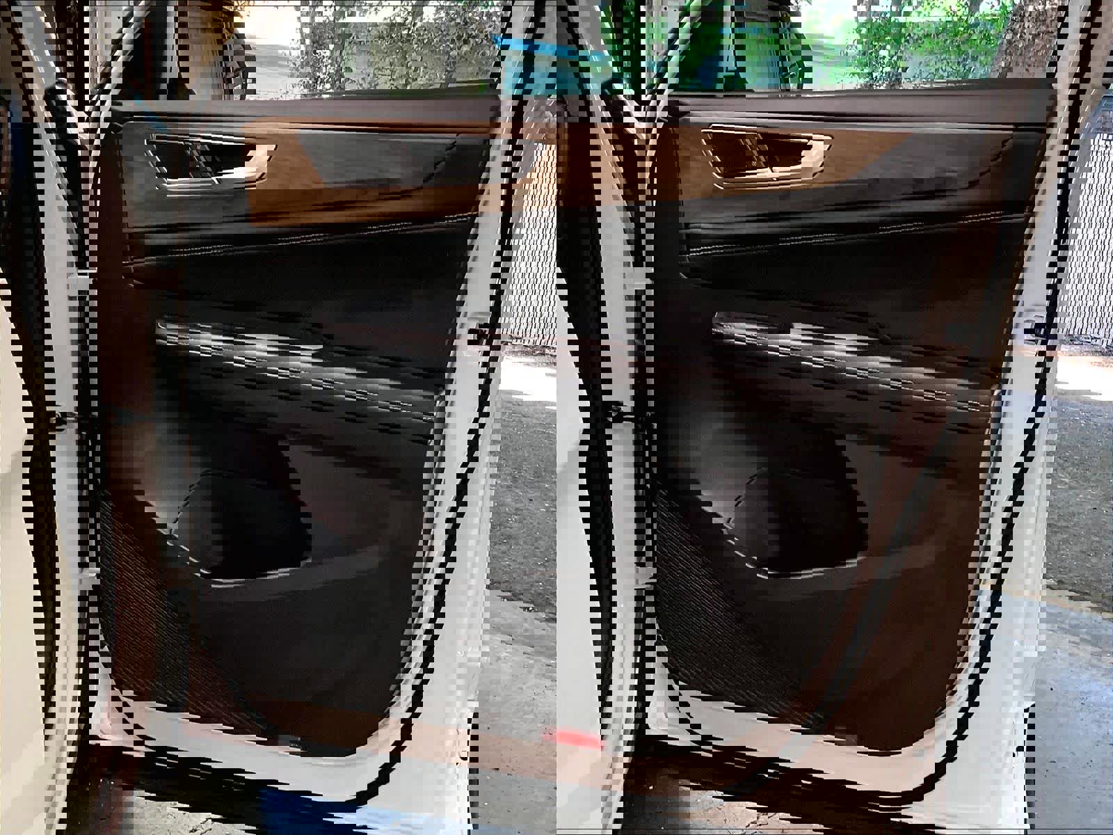 Used 2024 Volkswagen Atlas SE image 26