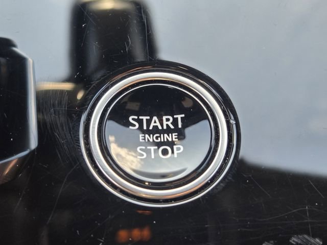 Used 2025 Land Rover Range Rover Sport SE image 22