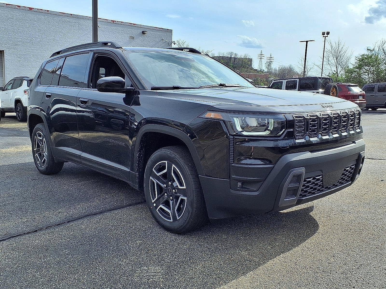 New 2026 Jeep Cherokee Laredo AWD/4WD image 2