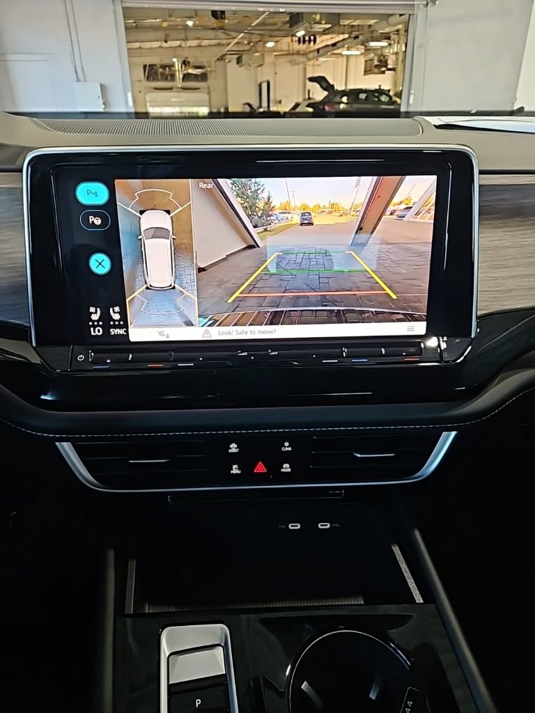 New 2026 Volkswagen Atlas SEL Premium R-Line image 34