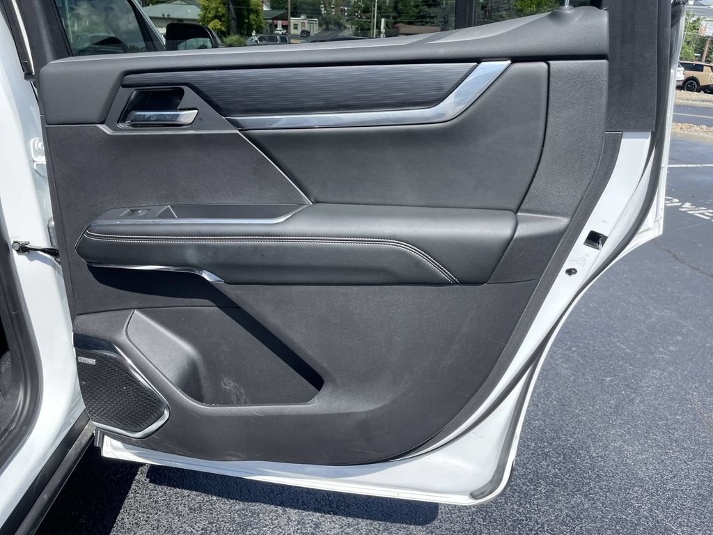 Used 2025 GMC Acadia Elevation w/ Elevation Premium Package FWD image 22