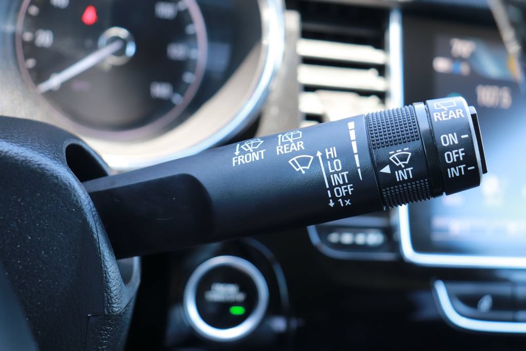 Used 2020 Buick Encore Preferred FWD image 22