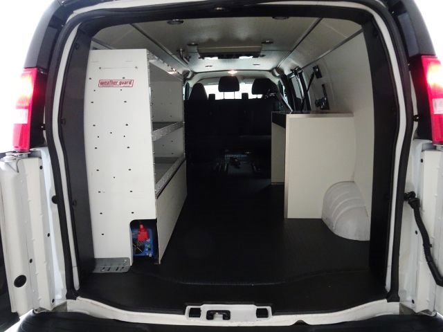 Used 2017 Chevrolet Express 2500 Extended image 14