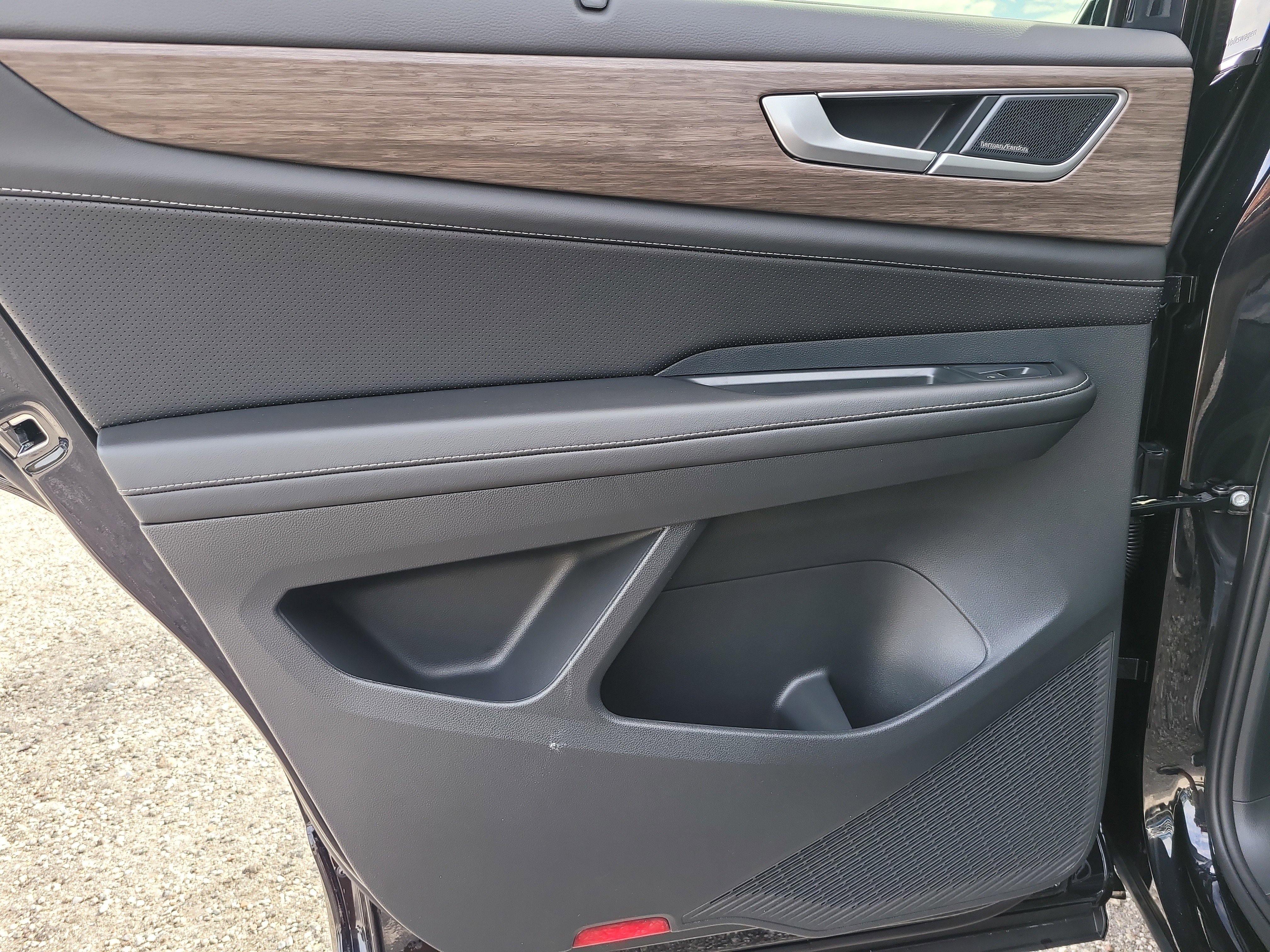 New 2026 Volkswagen Atlas SEL Premium R-Line image 11