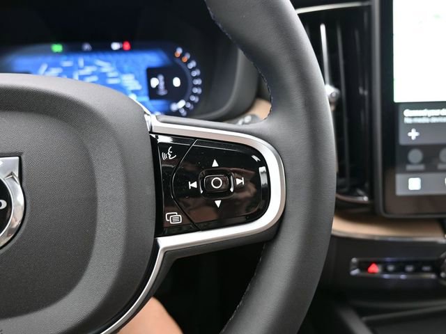New 2026 Volvo XC60 B5 Plus w/ Protection Package Premier image 26
