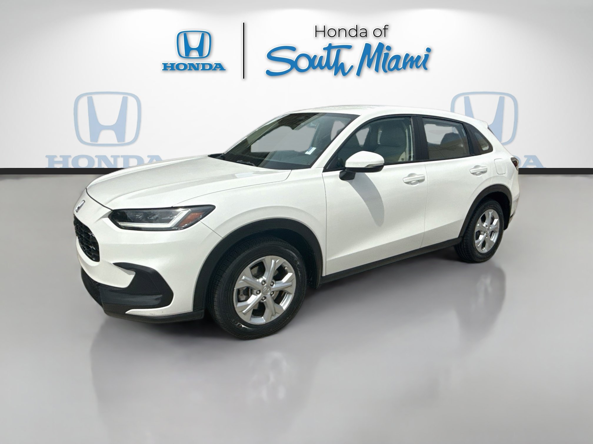 Certified 2025 Honda HR-V LX image 3
