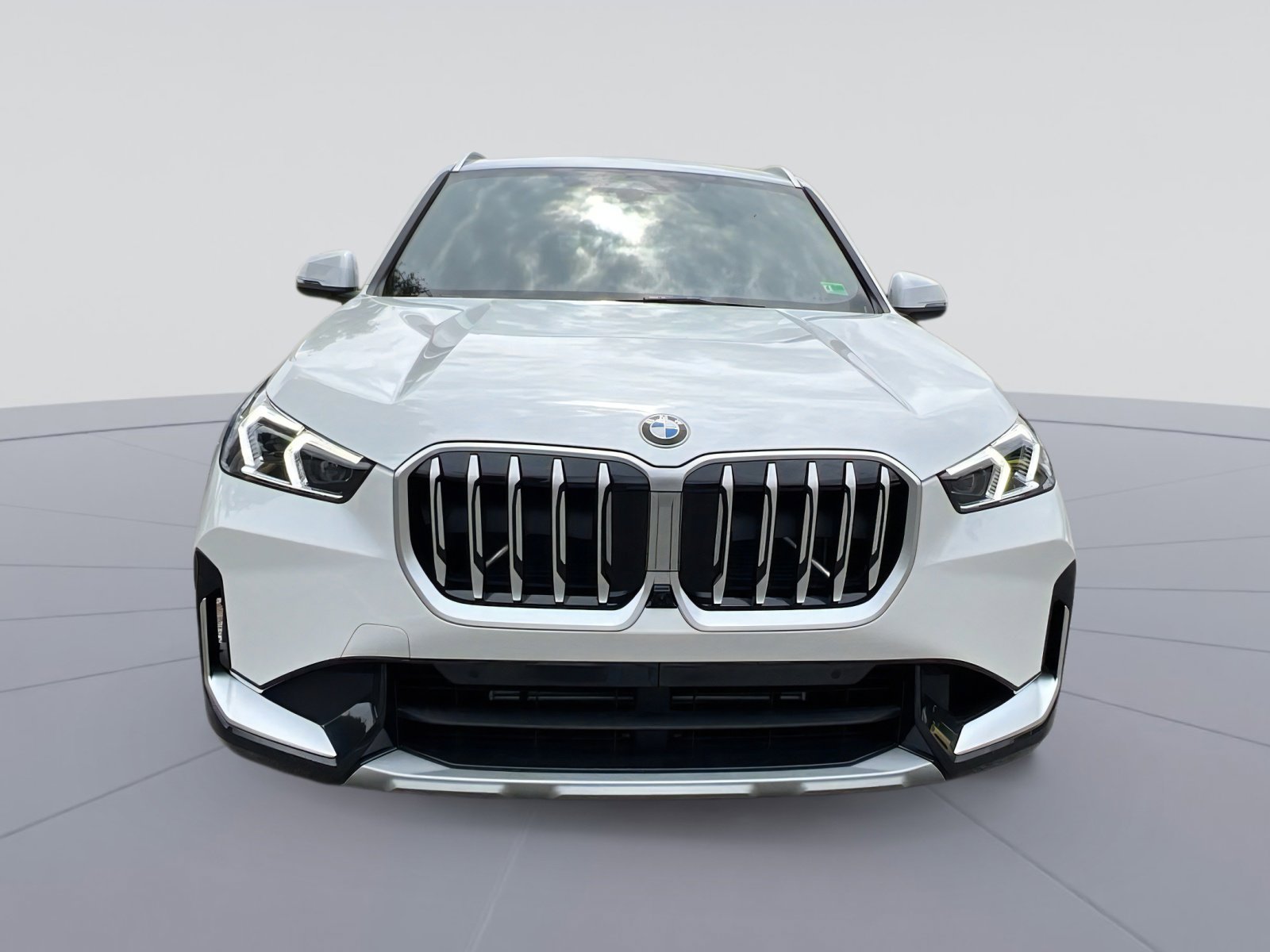 Certified 2025 BMW X1 xDrive28i w/ Technology Package image 8