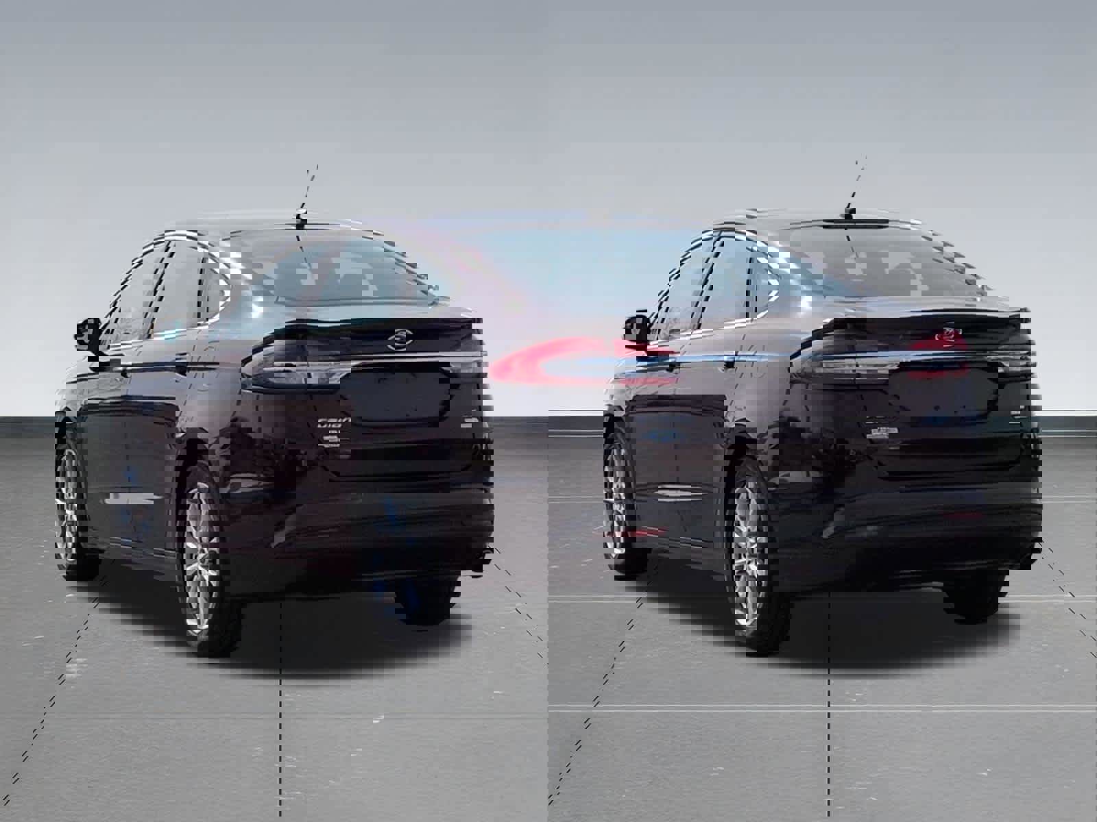 Used 2017 Ford Fusion SE image 4