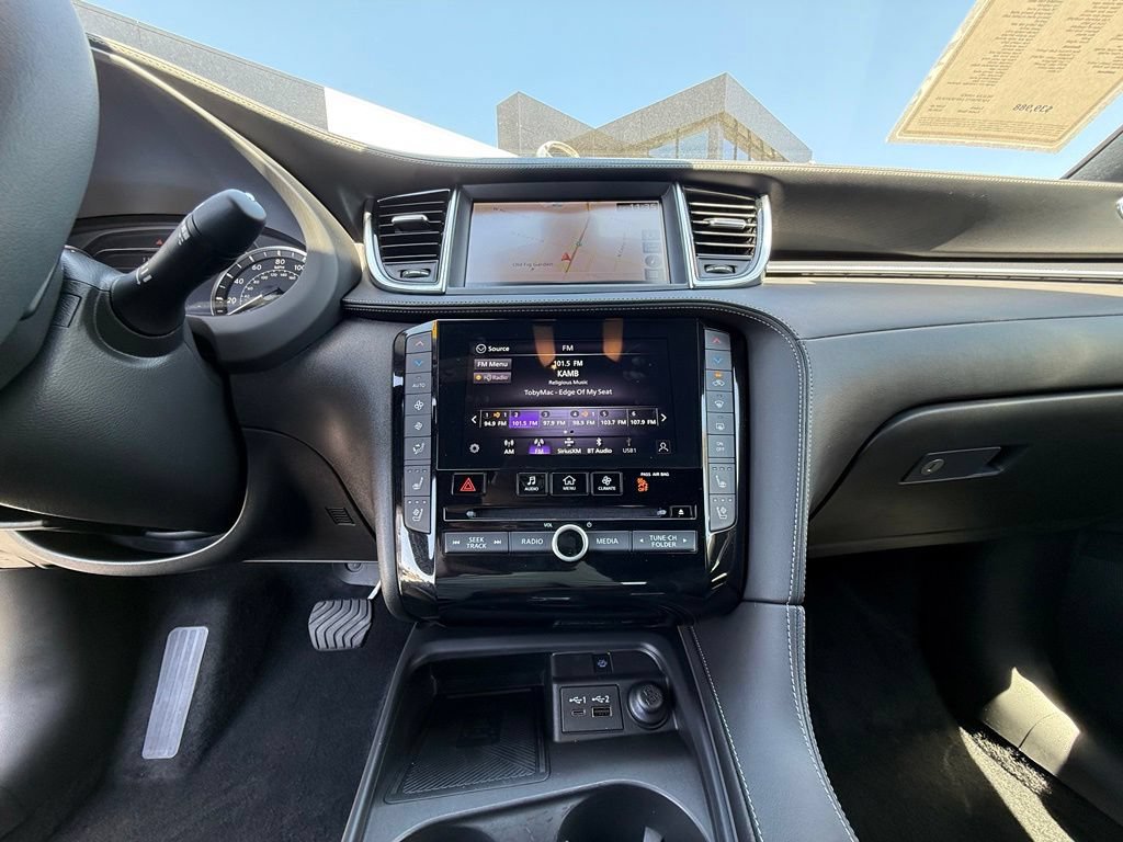 Used 2025 INFINITI QX50 Sport AWD/4WD image 26