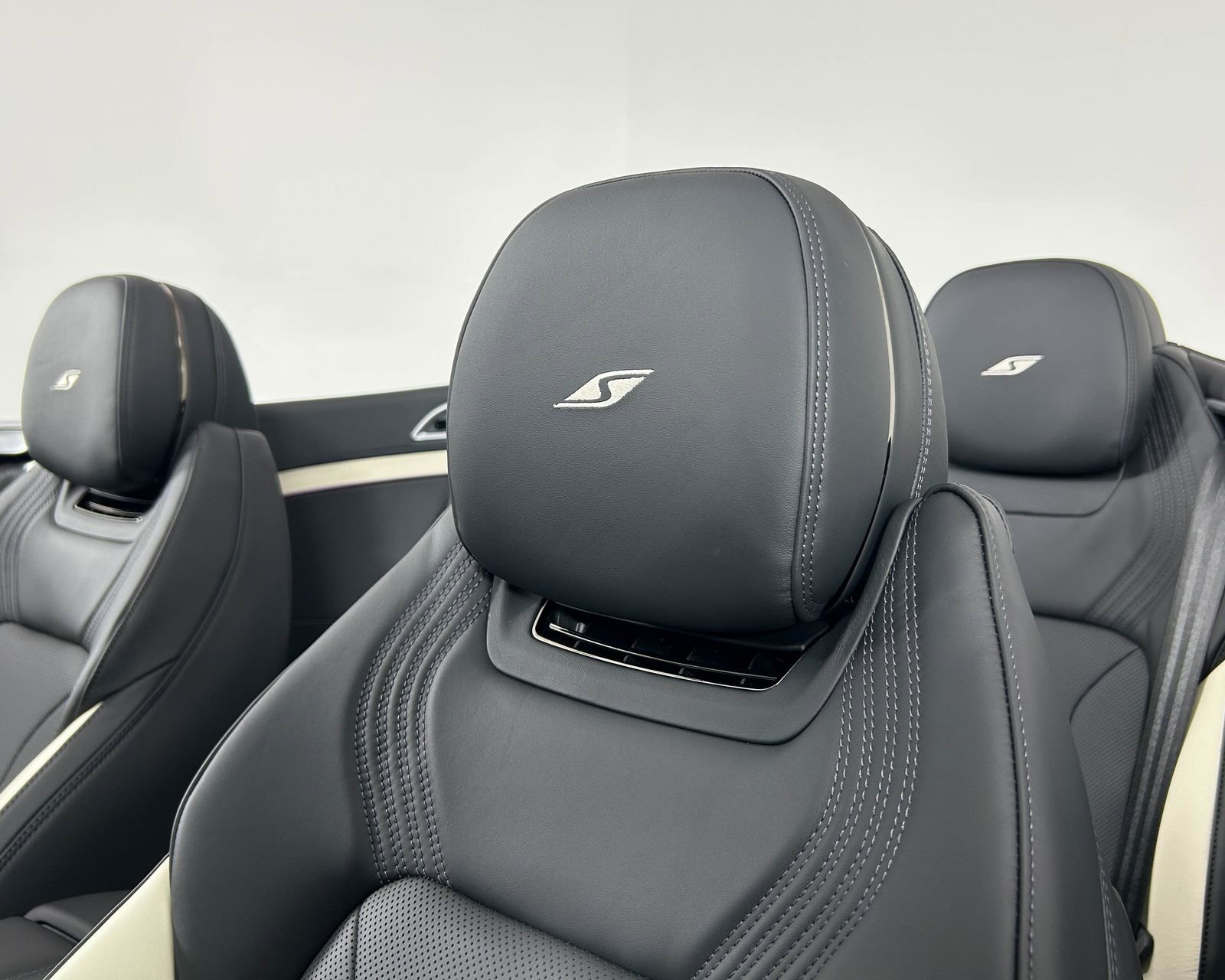 New 2026 Bentley Continental GTC AWD/4WD image 19