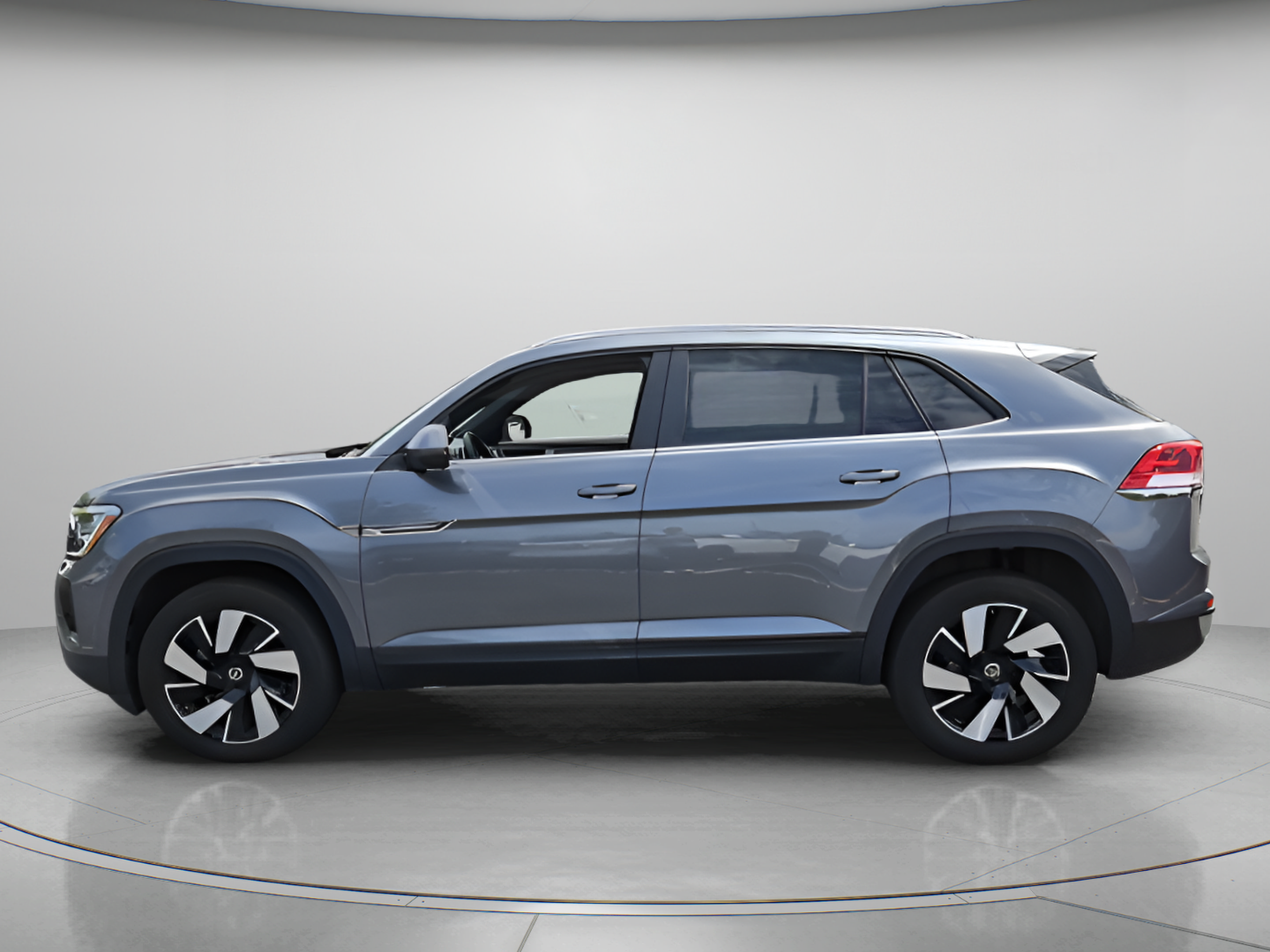 Certified 2024 Volkswagen Atlas Cross Sport SE AWD/4WD image 2