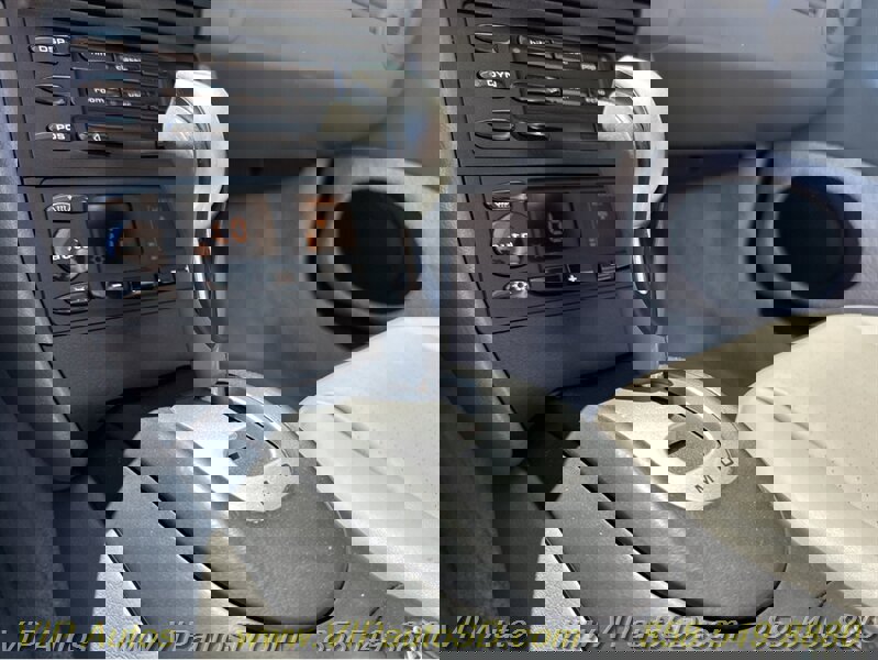 Used 2001 Porsche 911 Carrera 4 image 24