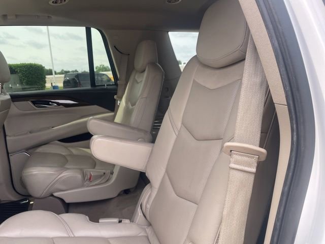 Used 2020 Cadillac Escalade Luxury AWD/4WD image 8