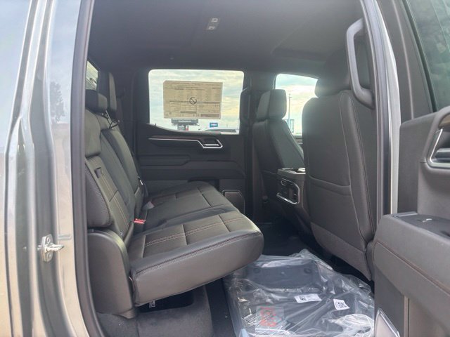 New 2026 Chevrolet Silverado 1500 High Country w/ Technology Package AWD/4WD image 14