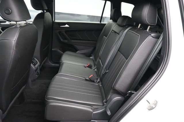 Used 2023 Volkswagen Tiguan SE R-Line FWD image 12
